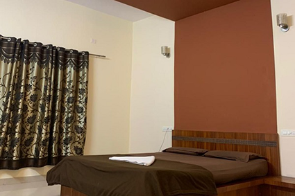 Ram Bagicha Guest house.