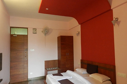 Ram Bagicha Guest house.