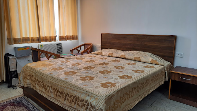 Ram Bagicha Guest house.